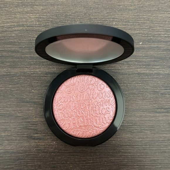 Melt Cosmetics Digital Dust Highlight - Picture 4 of 4